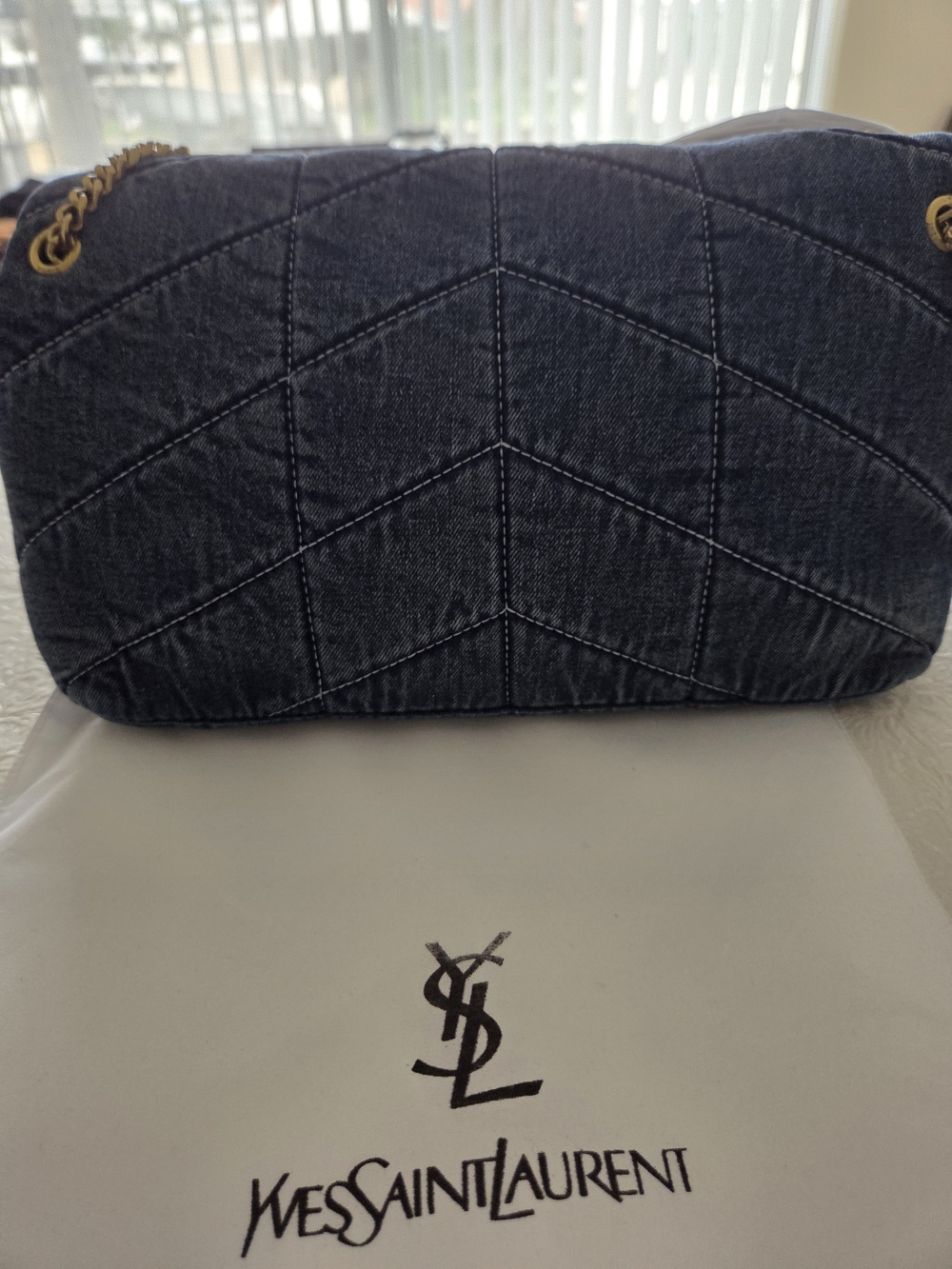 NWOT Designer Inspired  Washed Blue Denim Quilted Shoulder Bag - Picture 9 of 13